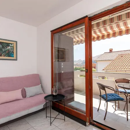Apartment Valkovic