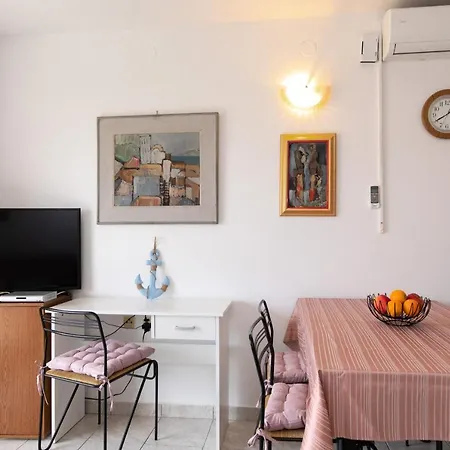 Valkovic Apartment *